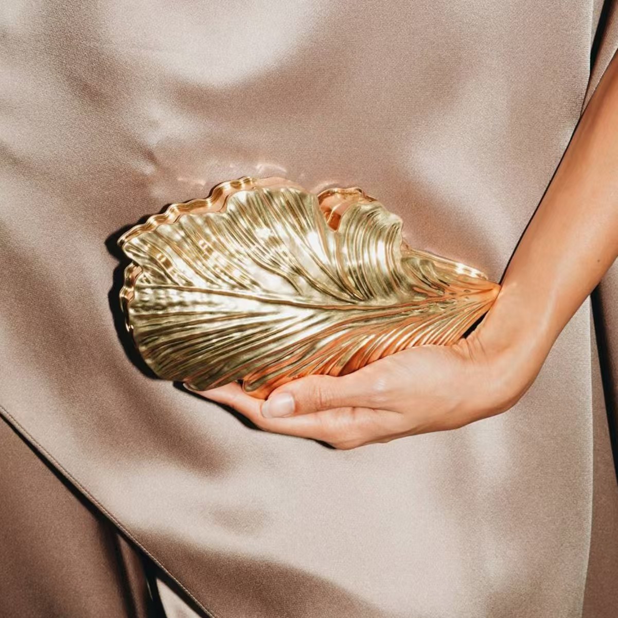 Bolsa de Mão de Luxo Dourada e - Women'S Young Bags avaliação e preço