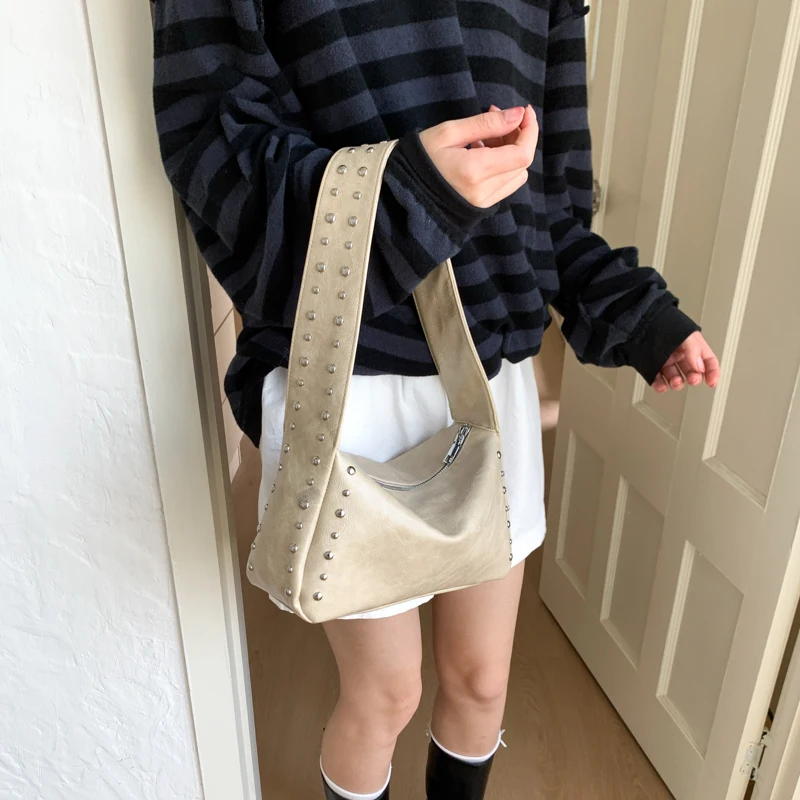 Bolsa de Ombro Estilo Biker em - Women Bags 2026 Trends avaliação e preço